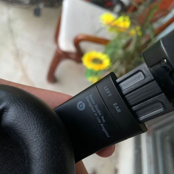 Beats Studio Pro Black - Picture 3 of 7